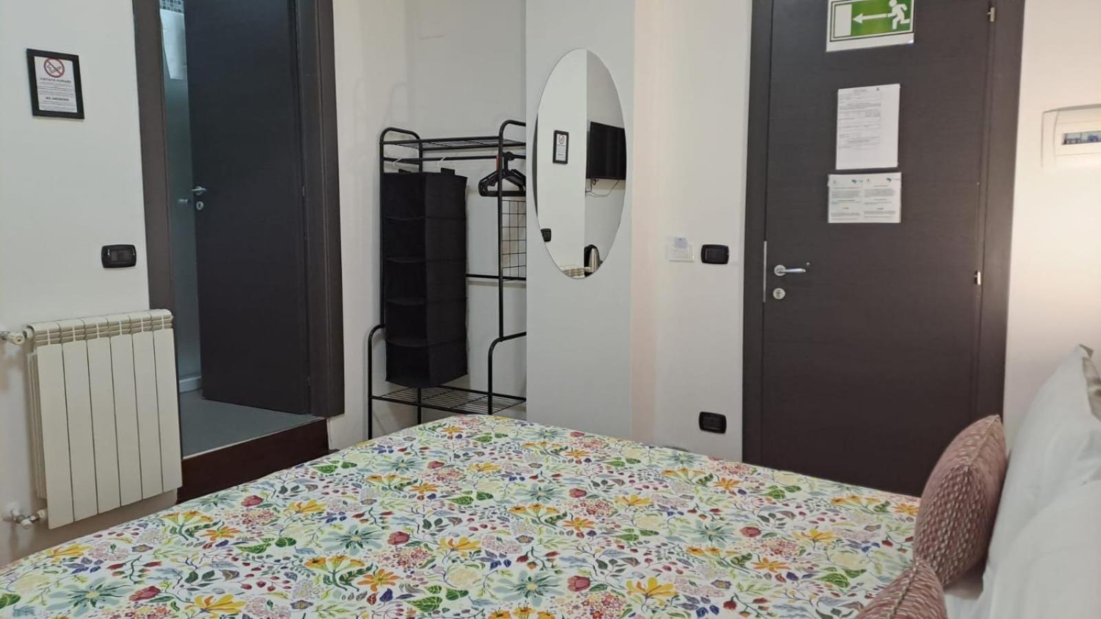 Royal Poerio Hotel Napoli Bagian luar foto